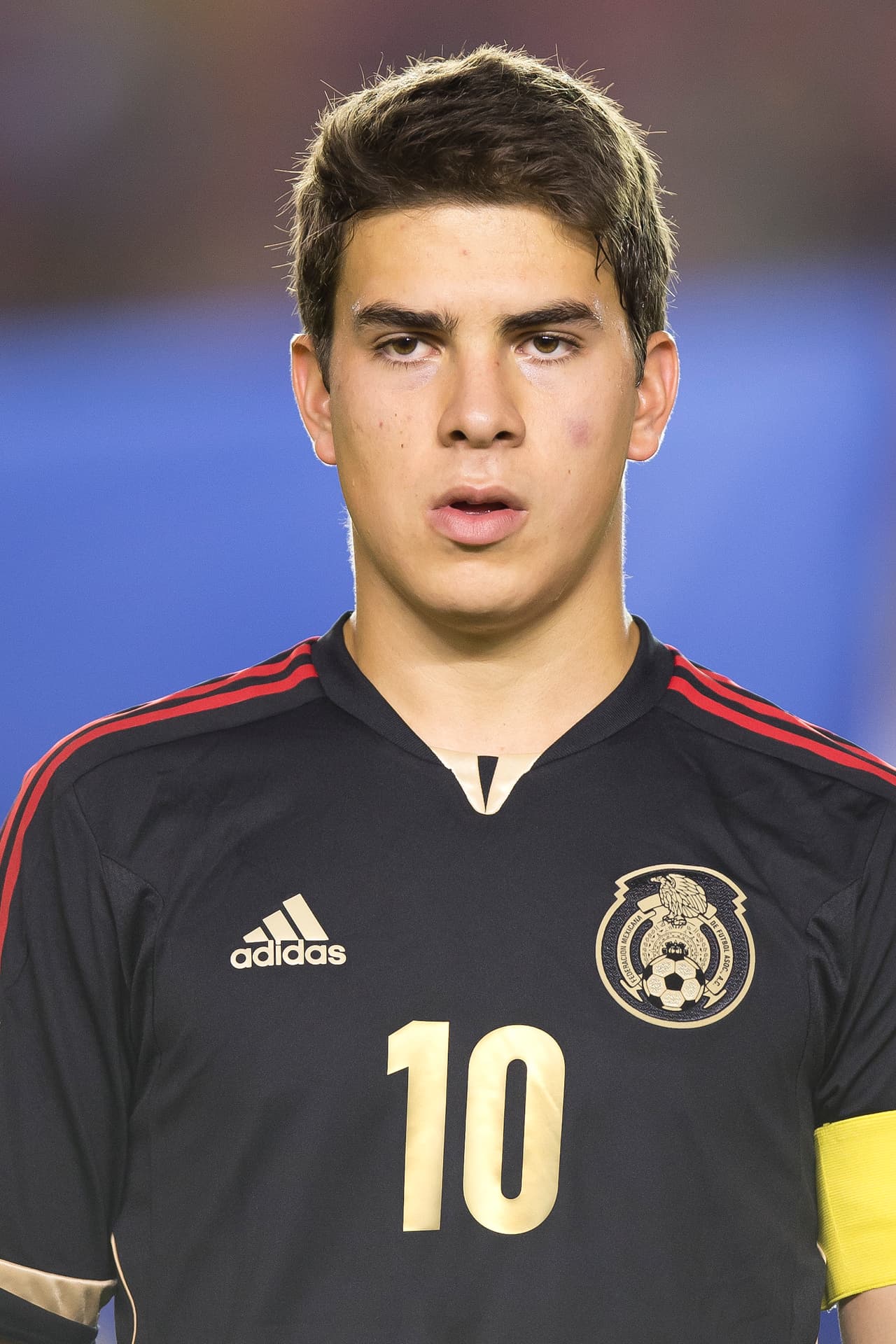 Jugó el Mundial Sub-17 del 2013 y pertenece a la generación del guardameta Raúl Gudiño.