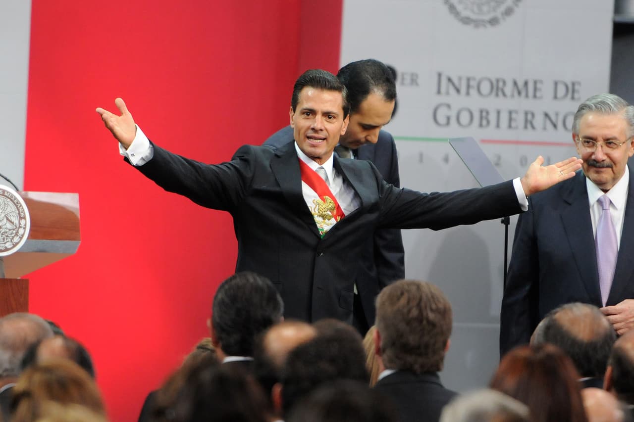 2015: el año "más difícil" para el Gobierno de Peña Nieto por Ayotzinapa y El Chapo 