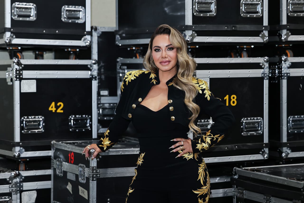 <h2 class="cms-H2-H2">Chiquis - 5 nominaciones</h2>
<br>
<br>- Artista Femenino Del Año - Regional Mexicano
<br>-Canción Del Año – Regional Mexicano
<br>-Canción Banda Del Año – Regional Mexicano
<br>-Álbum Del Año – Regional Mexicano
<br>-Canción Del Año – Pop-Urbano/Dance