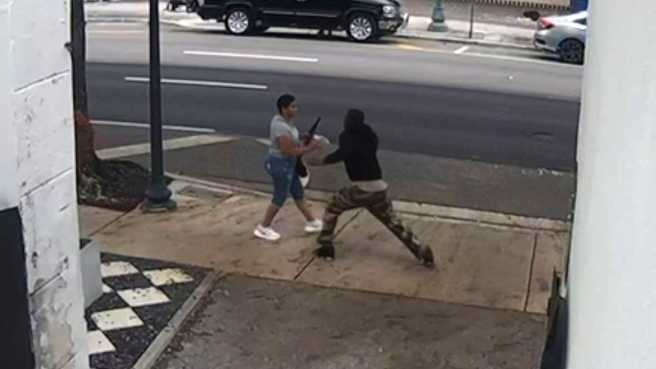 Arrestan a hombre que fue captado en cámara pegándole a una mujer en la Pequeña Habana