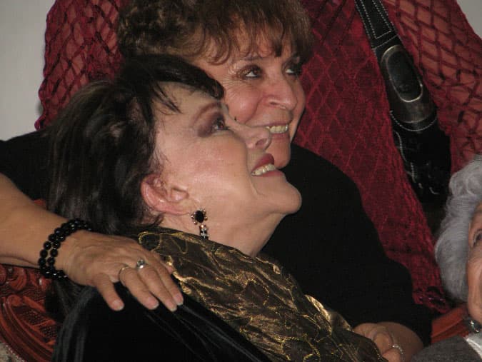 Después del trágico acontecimiento, la también actriz tuvo que retirarse de los medios y actualmente vive en San Luis Potosí con su hija Rosa Elena y sus nietos.