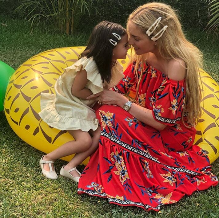 <b>"No sé dónde me haya contagiado"</b>, reconoció, "hace poquito, a la nana de Carlotta (su hija), la que está con Bobby (Domínguez, su expareja) le dio covid". 
<br>