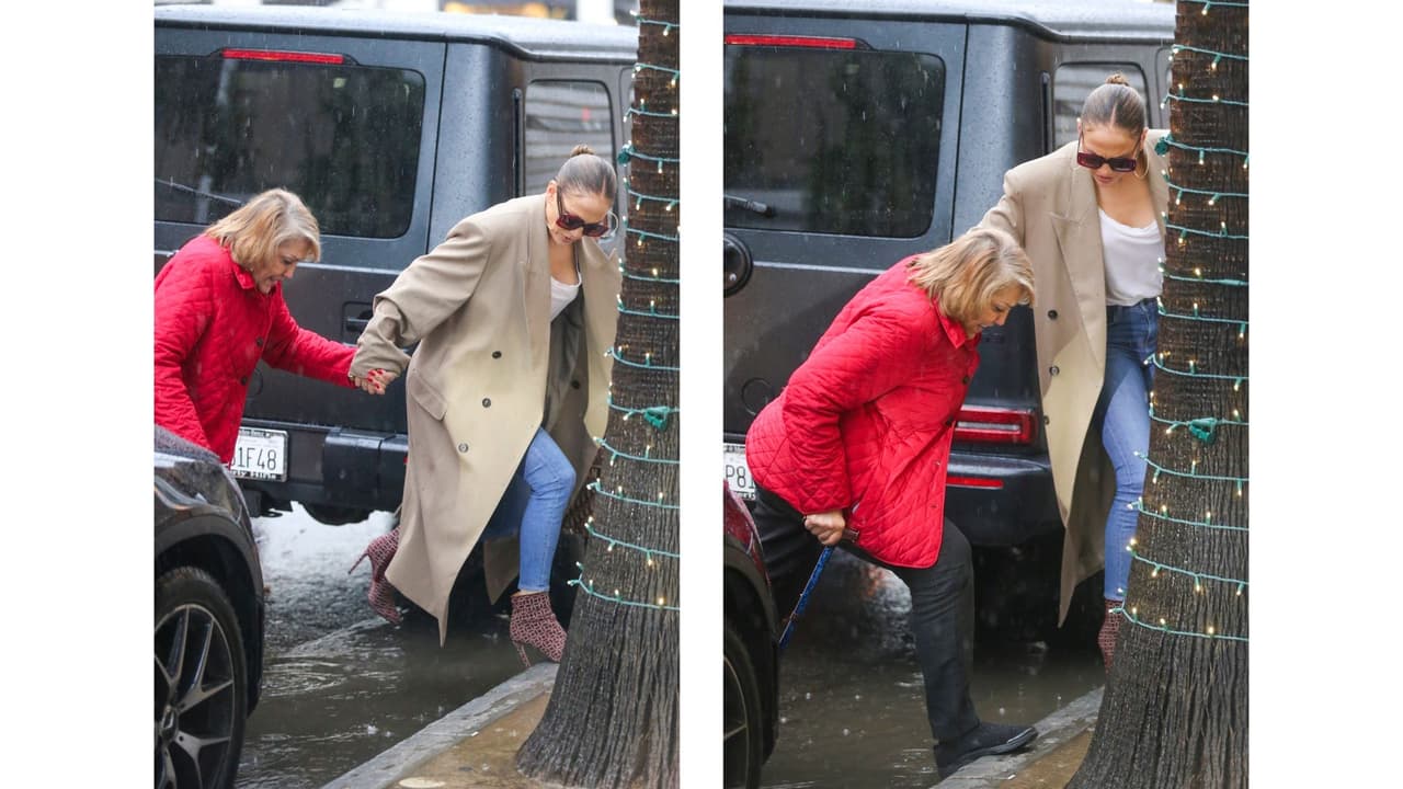 Jennifer López ayudó a su mamá, la señora Guadalupe Rodríguez.