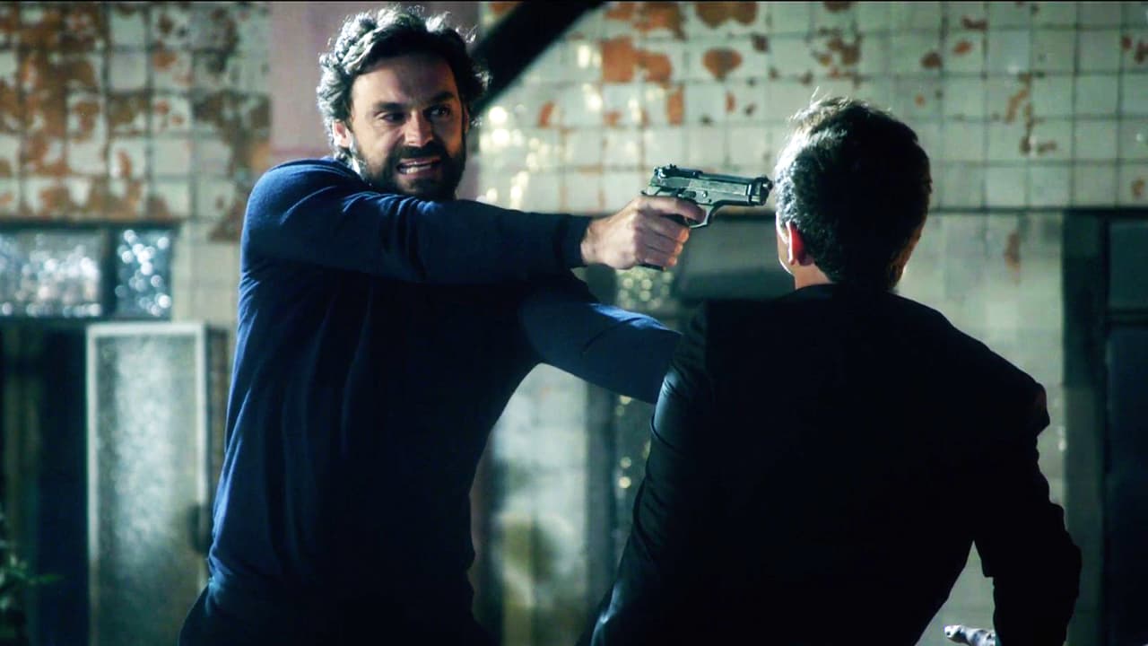 En la serie 'Yago' nos sorprendimos con un final poco común. 'Sara' (
<b>Gabriela de la Garza</b>) fue herida de bala por 'Lucio' (
<b><a href="http://www.univision.com/temas/flavio-medina">Flavio Medina</a></b>) para evitar que se quedara con 'Yago' (
<b><a href="http://www.univision.com/temas/ivan-sanchez">Iván Sánchez</a></b>).