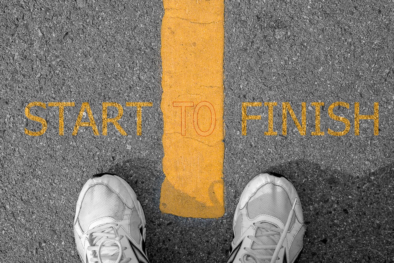 <b> Signos de Fuego (Aries, Leo o Sagitario)</b>
<br>La vibración de hoy te está indicando, claramente, que llegó el momento de terminar y empezar de nuevo. Muchos círculos se están cerrando y si cerraste uno, no lo vuelvas a abrir, hay cosas que cuando se repiten, no tienen sentido, sin embargo, si tu intuición te dice que hay que dar una segunda oportunidad, hazlo, pero con mucha cautela.
<br>