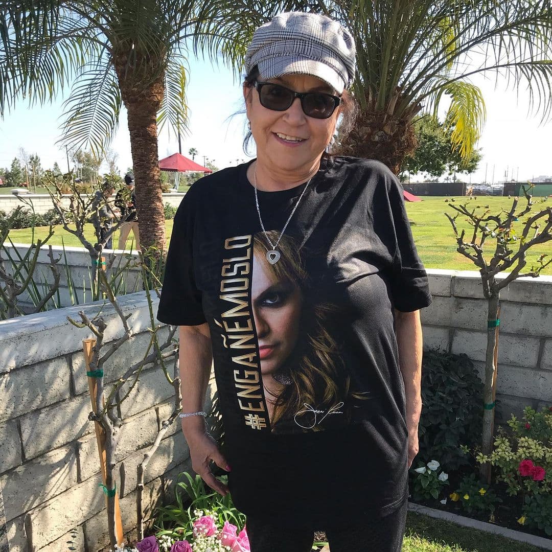 “Si yo pagué tanto para registrar mi nombre, tengo que sacarle algo a todos aquellos que hablan mal de mí”, exclamó.