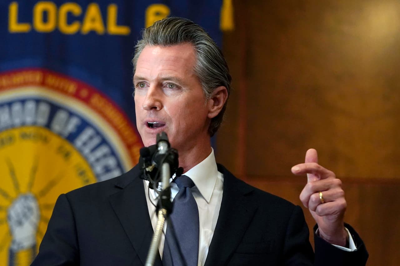 Voto latino de última hora ayudó a Newsom a permanecer como gobernador de California