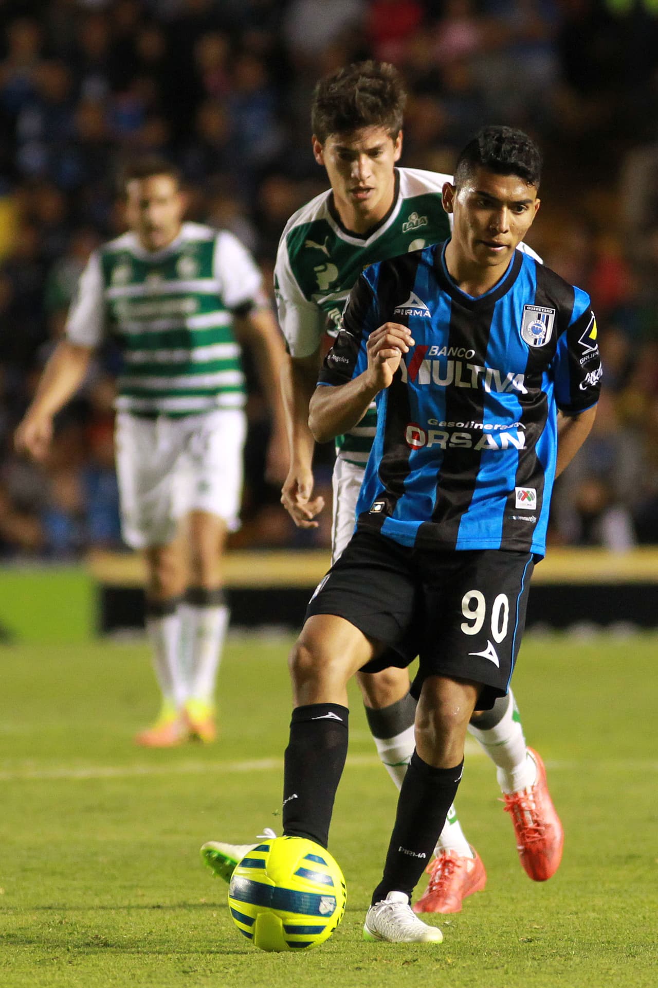 Con 19 años en el 2015, Orbelín Pineda llegó desde Gallos Blancos.