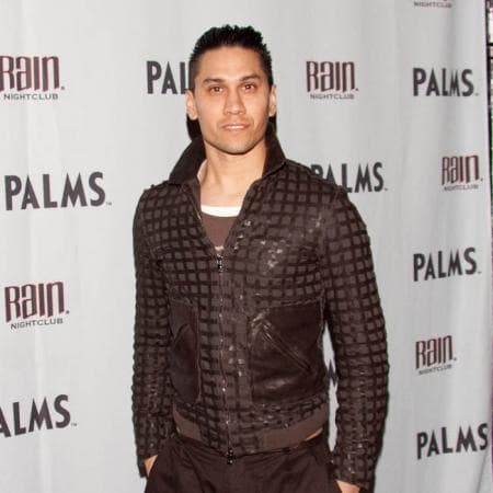 Jaime Luis Gómez, mejor conocido como 
<b>Taboo</b> e integrante del grupo Black Eyed Peas, tiene ascendencia por parte de su padre, quien nació en Morelia.