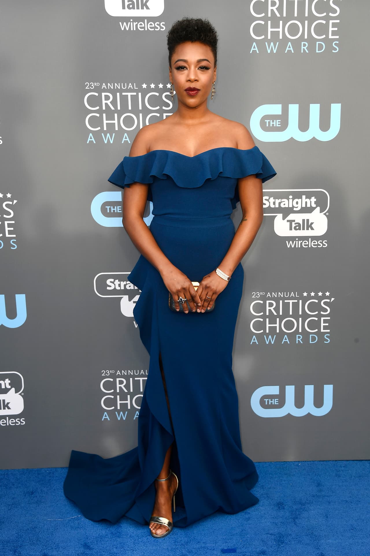 Samira Wiley, la actriz de la serie 'Orange is the new black', lució acorde con la alfombra del evento.