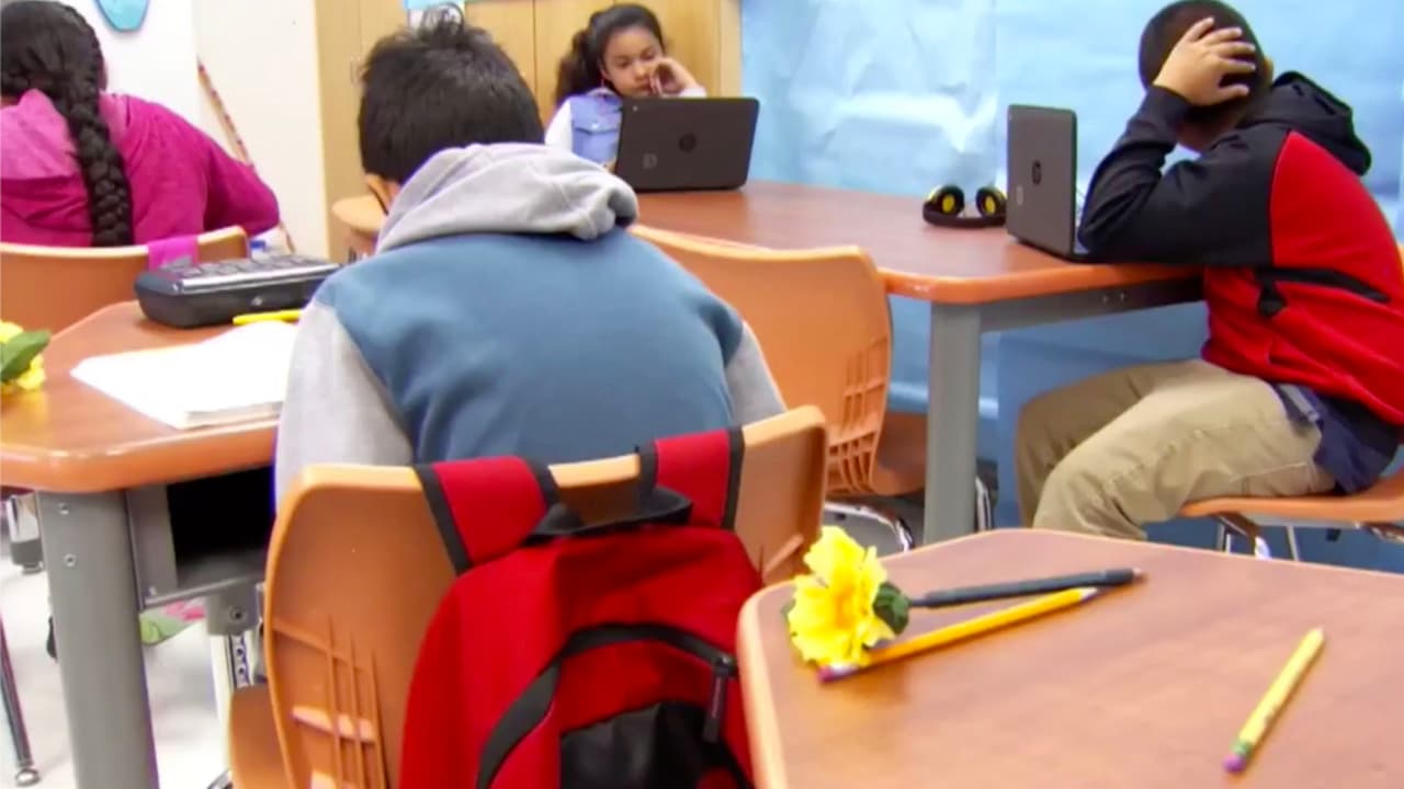 Coronavirus: Asociaciones de Maestros en el norte de Texas piden al gobernador no abrir las escuelas 