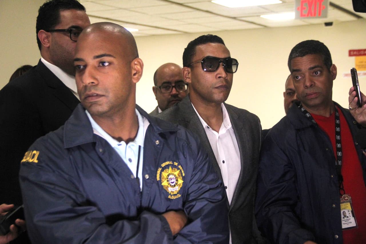 Tras pagar una fianza de $600 mil dólares y pasar cerca de 20 horas en prisión, el reggaetonero fue liberado.