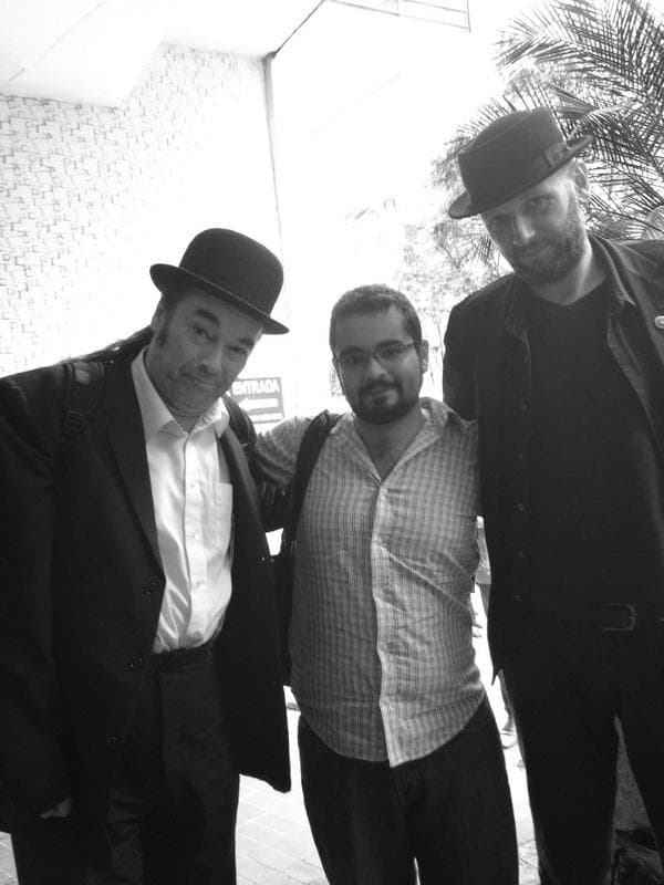 <b>Francisco</b> dejó foros de grabaciones para dedicarse de lleno a sus estudios, preparándose como todo un profesionista en producción audio-video y publicidad.