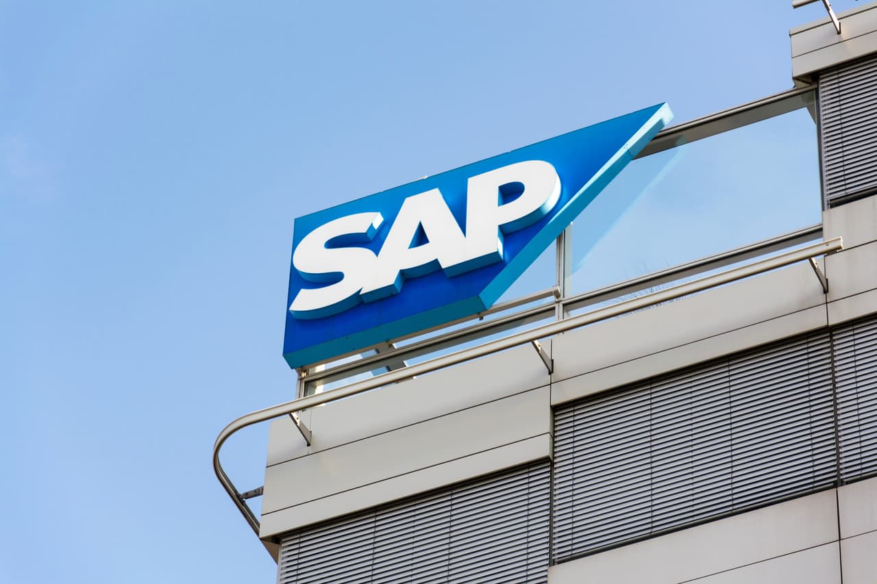 <b>SAP</b>
<br>
<br>Proporciona a sus clientes software y servicios empresariales, incluido soluciones de procesamiento de datos en tiempo real.
<br>
<br>
<b>Trabajos remotos recientes para hispanohablantes:</b>
<br>
<ul>
 <li>Especialista senior de Recursos Humanos.</li>
</ul>