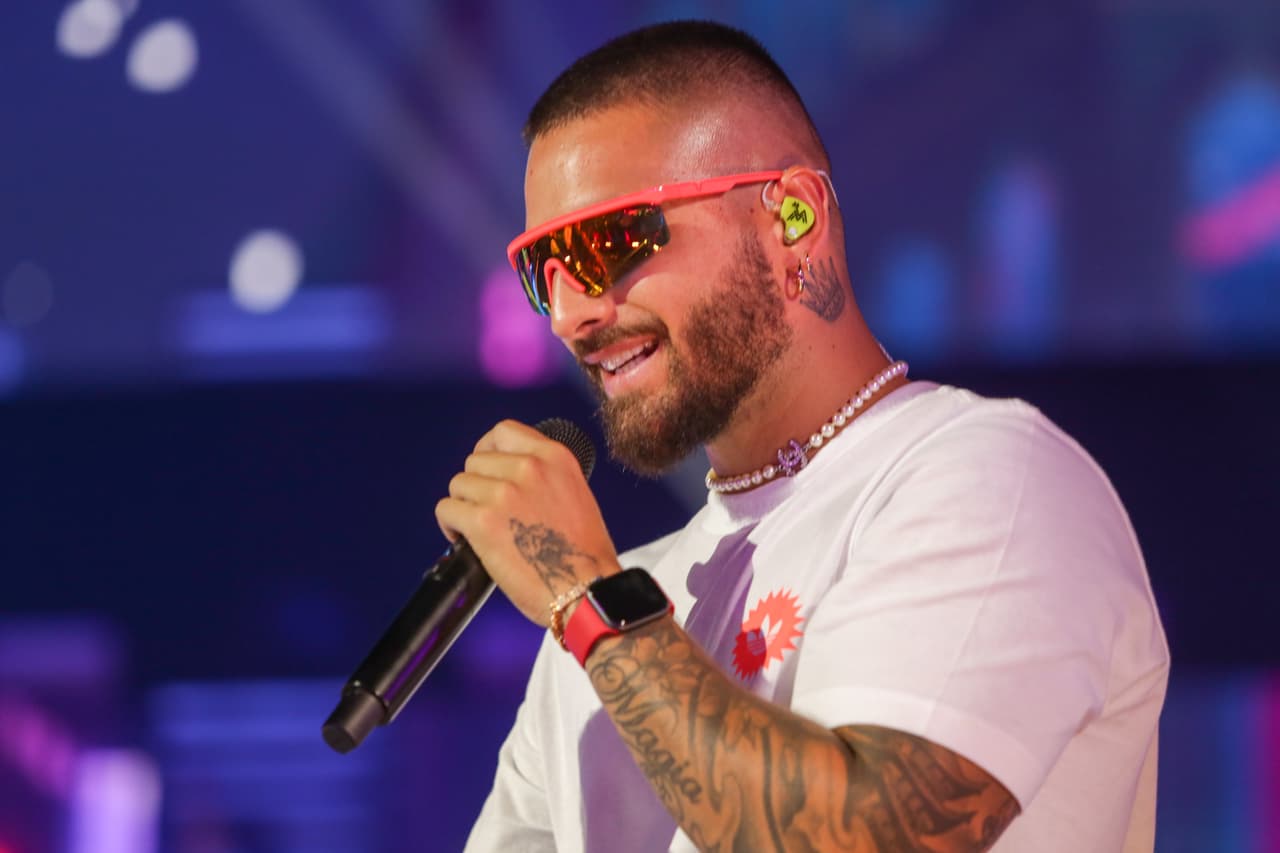 Otro detalle que llamó la atención fue el collar de perlas que llevaba en su cuello.