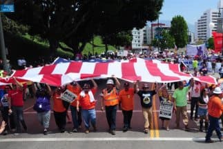 California promueve legalizar el trabajo de los indocumentados