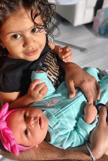 Silvana y Anabella son los nombres de las hijas del chef Jesús.