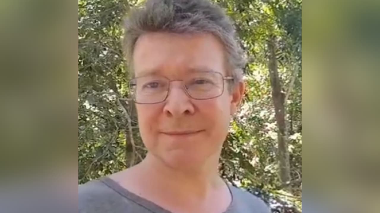 Un afamado zoólogo admite haber tenido sexo y torturado a decenas de perros en su refugio de animales