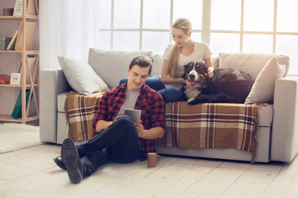 Cuando se observa el paisaje astral que nos envuelve en estos días lo primero que salta a la vista es el tránsito de Venus, planeta del amor, al signo de Géminis, el día 3 augurando semanas de buena comunicación entre parejas, amigos, y asociados, algo sumamente importante en esta etapa en que muchos estamos confinados a nuestros hogares como consecuencia de las restricciones impuestas por la pandemia del coronavirus en el mundo. 
<br>