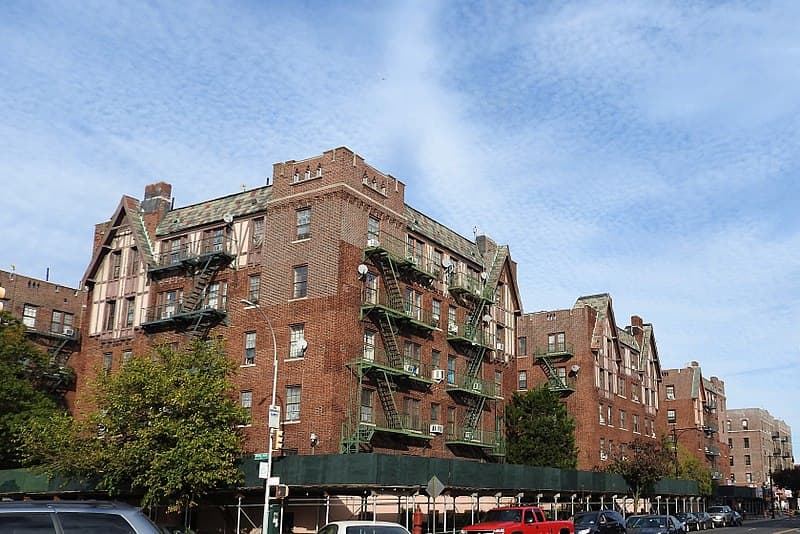 <b>Allerton, Pelham Gardens, Baychester (Bronx)</b>
<br>429 muertes por coronavirus por cada 100,000 residentes.