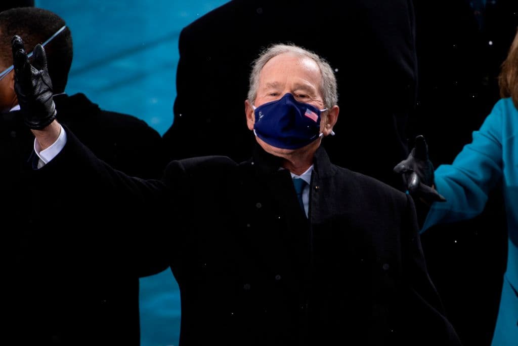 George W. Bush rompe el silencio y dice que el asalto al Capitolio lo dejó “asqueado”