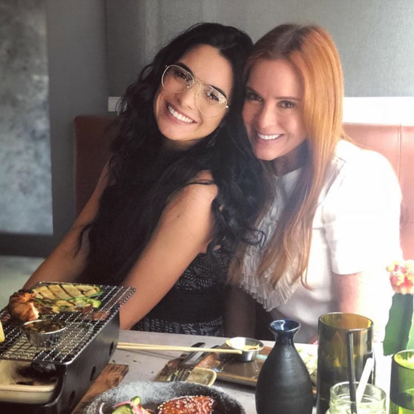 "Yo creo que desde pequeña estaba jugando con muñecas y 
<b>su rol en la vida siempre fue ser madre</b> y es una madre maravillosa", contó recientemente a People en Español.
<br>