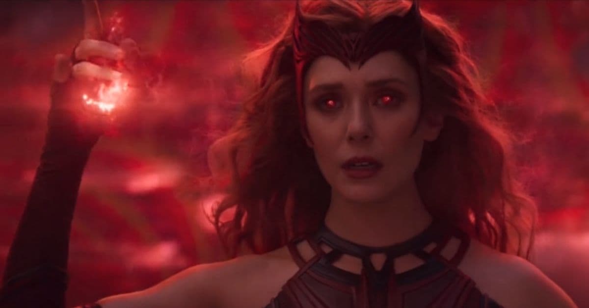 <b>Wanda Maximoff</b>
<br>Ha desarrollado sus poderes desde que apareció en ‘Avengers’ Age of Ultron’ hasta su serie ‘WandaVision’, donde Agatha Harkness le revela que es la poderosa Scarlet Witch. Sus poderes son tantos que puede alterar la realidad de todo un pueblo y crear vida en la forma de sus dos hijos. Para ‘Doctor Strange in the Multiverse of Madness’ parece que sus poderes estarán tan fuera de control que afectarán a todo el multiverso.