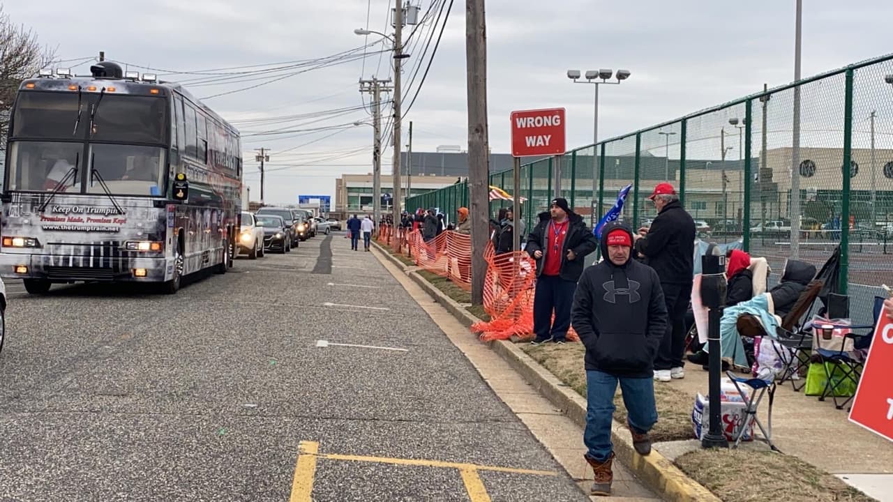 Partidarios de Trump  lo esperan para rally en Nueva Jersey 