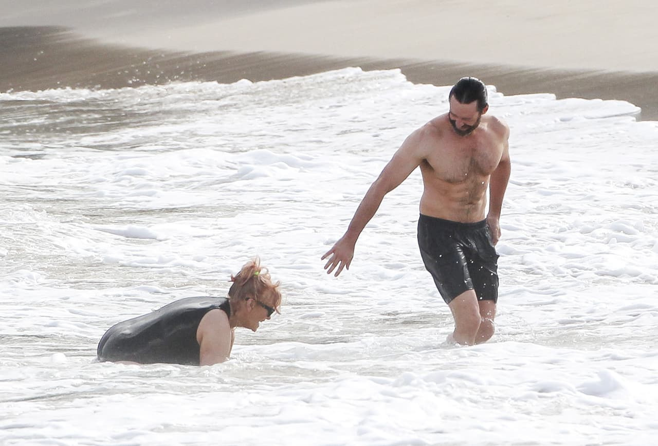 Pero además de galán es todo un caballero.