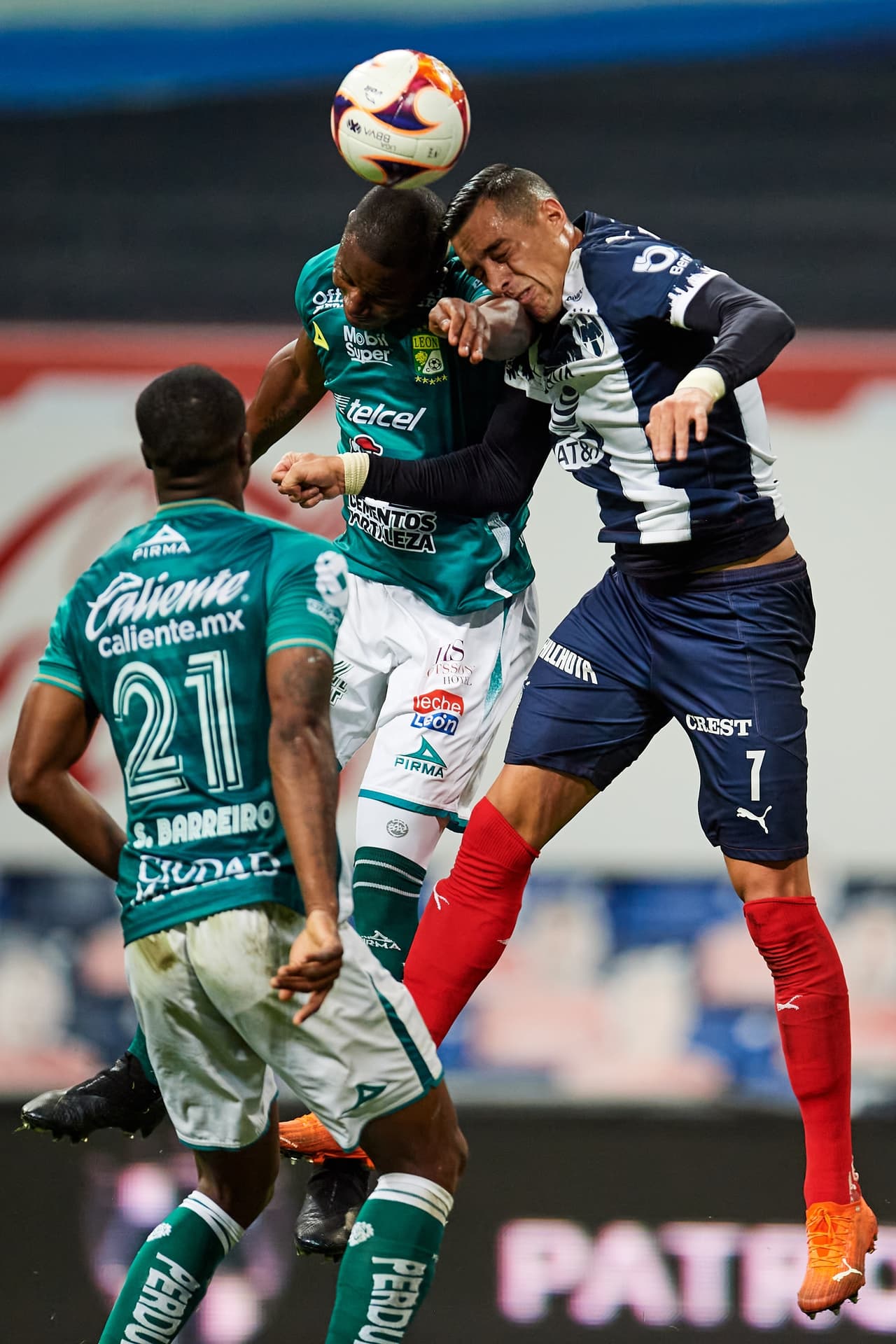 Monterrey logra rescatar un punto en el minuto 80 y continúa con un solo tropiezo en lo que va del Guard1anes 2021. Monterrey no se mueve y se queda con la tercer plaza del toreno, mientras que lel conjunto esmeralda continúa hundido en la el lugar número 15.