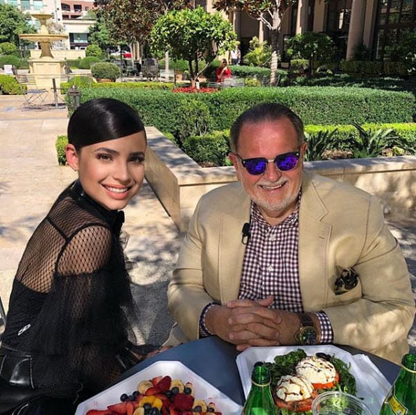 Esta semana Raúl viajó a California para pasar todo un día con ella, se convirtió en su sombra y no se le despegó en ningún momento para saber cómo es su vida.