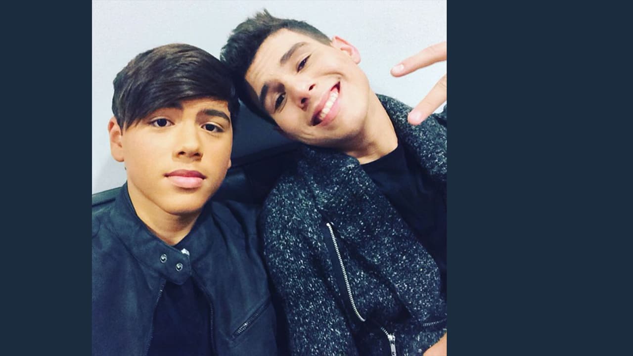 Todos saben que están luchando por el mismo sueño y al final sólo 5 serán los ganadores, pero esto no los detiene de ser buenos amigos y divertirse en su tiempo libre.