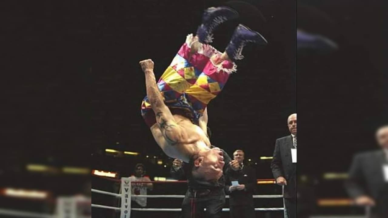 Arriba del ring, ‘El Maromero’ Páez sorprendía por sus acrobacias y por su estilo de pelear.
