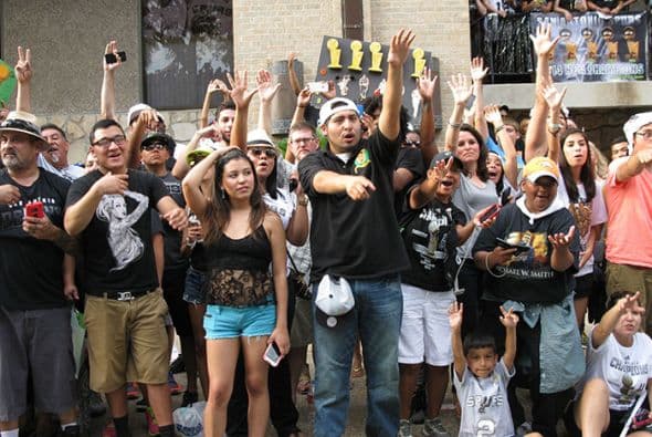 Photos: Spurs Championship Parade 2014 Barges