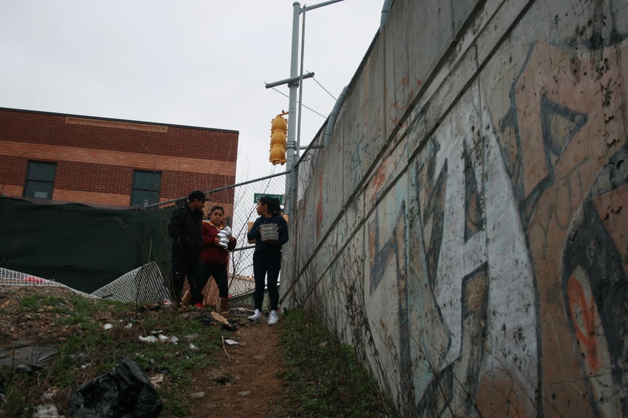 Las voluntarias conocen los sitios donde se necesita la ayuda.