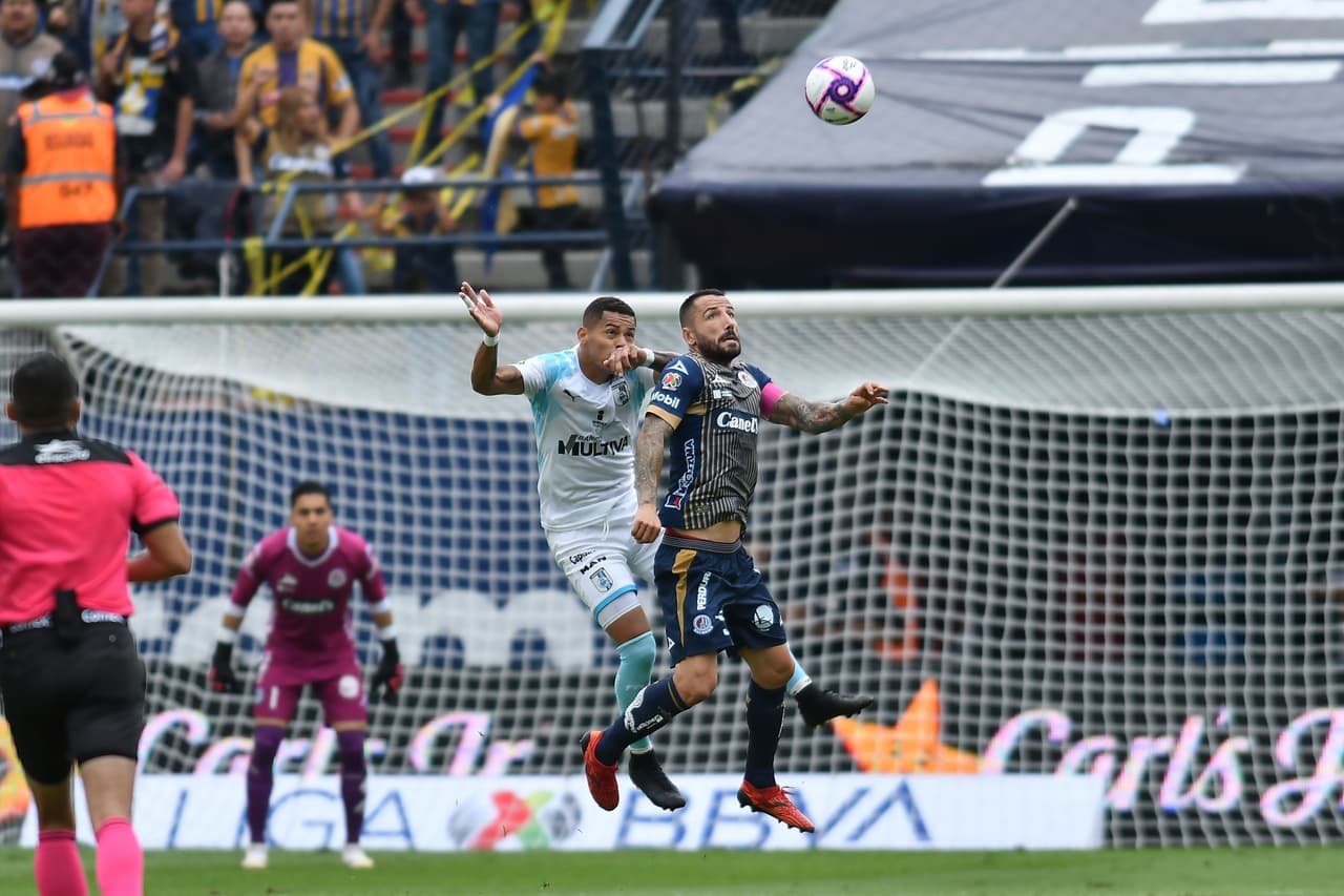 San Luis 0-2 Querétaro. Pereira y Romo marcaron los goles de Gallos.