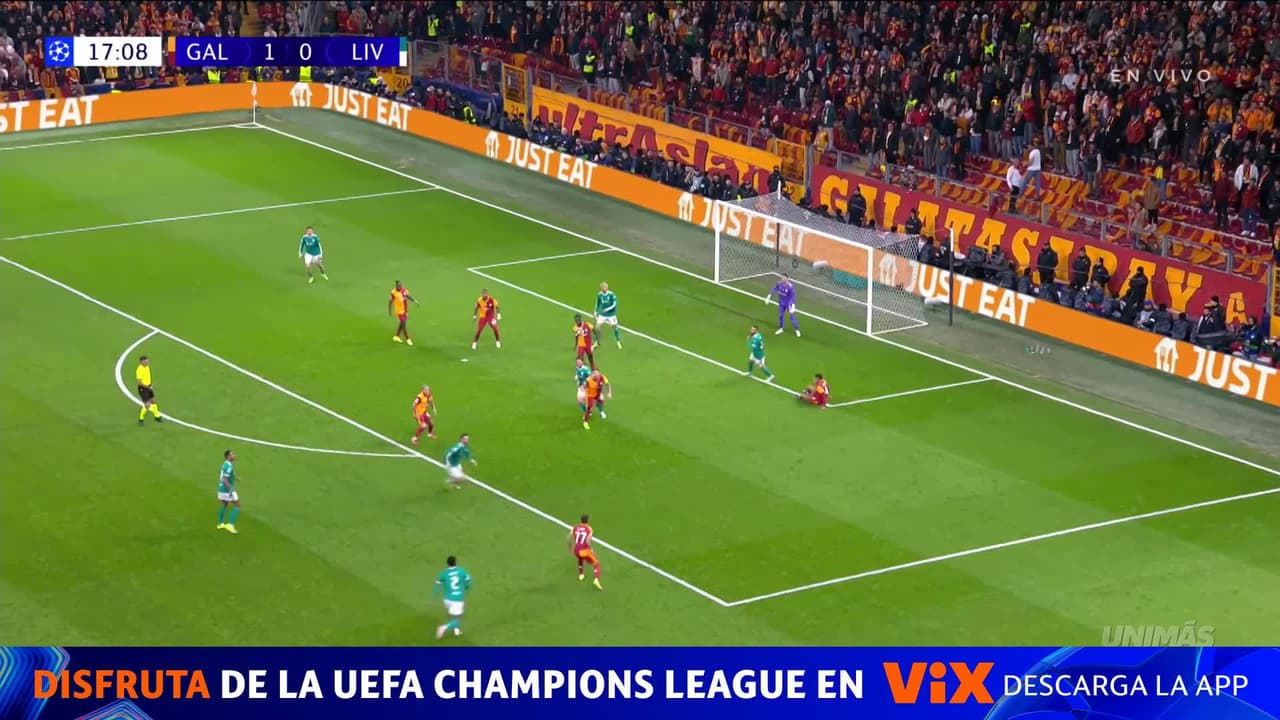 ¡PROBÓ DESDE LEJOS! Konaté sacó un potente disparo y el Liverpool generó peligro