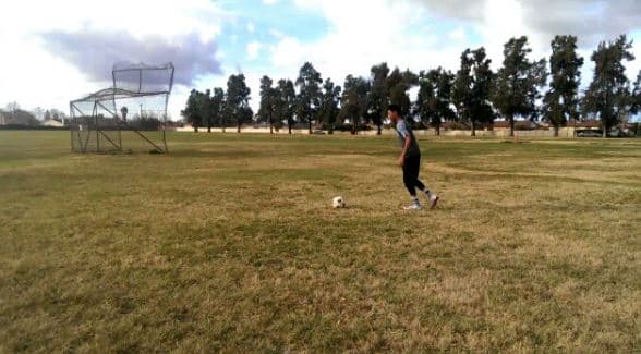 Igual no decae en cumplir sus sueños y con persistencia trabaja a diario por ellos.