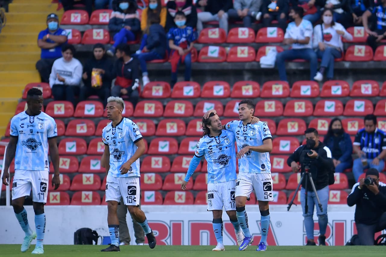 Los Gallos salen b ravos frente a Mazatlán y aseguran los puntos tras vencer 2-0 a los cañoneros.
