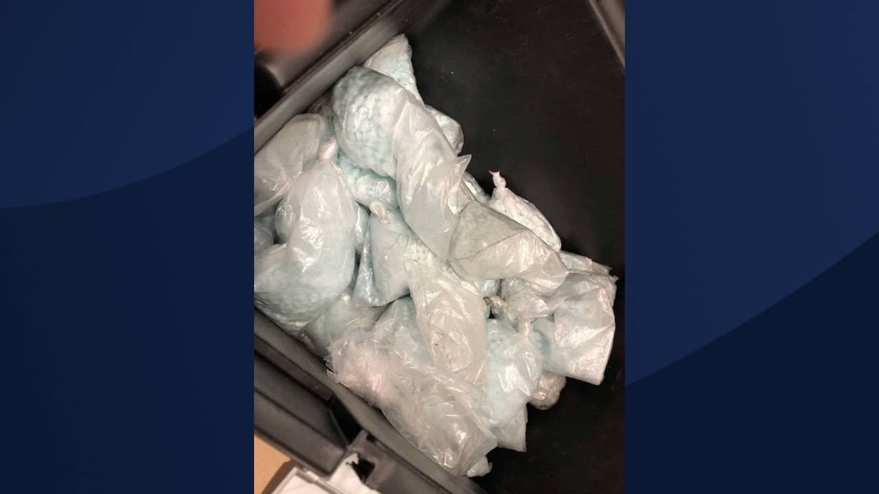 <b><a href="https://www.facebook.com/permalink.php?story_fbid=3903519909707248&id=641987809193824" target="_blank">La otra parada de tráfico ocurrió tres horas después la primera. </a></b>
<br>