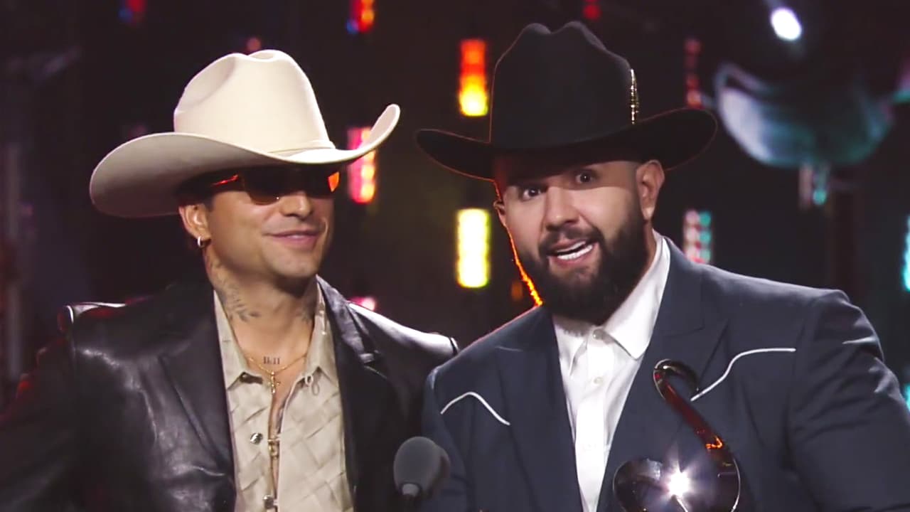 Carin León y Maluma triunfan en Premio Lo Nuestro gracias a su tema 'Si Tú Me Vieras'