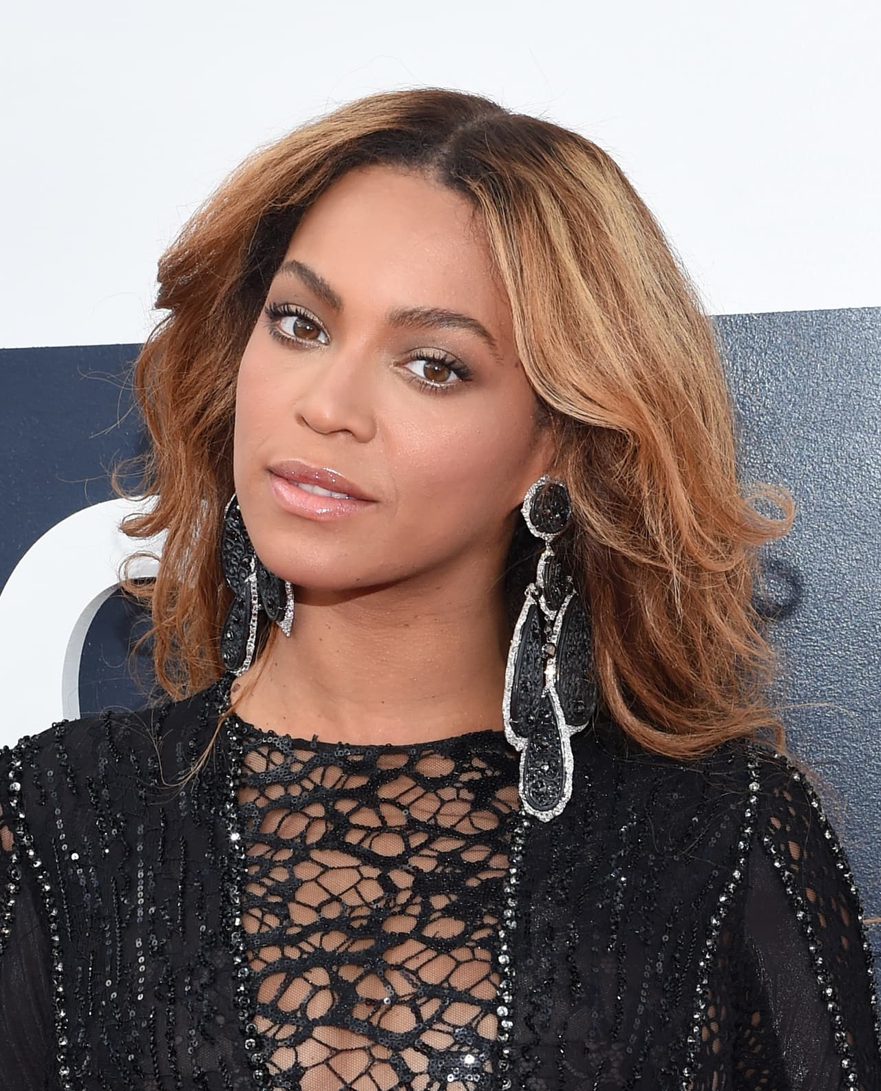 Beyoncé también tiene una mirada que enamora y que comunica al extremo.