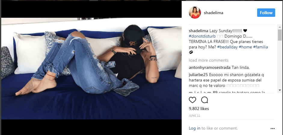 Days before making their relationship public, De Lima had already began dropping hints that the two were more than friends by posing in a 'Canelo' merch hat.