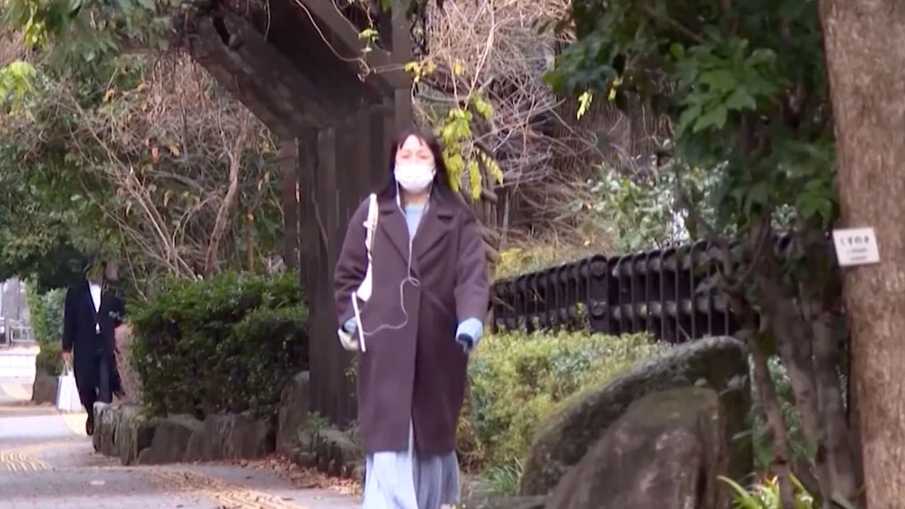 Limitar las actividades fuera de casa y es importante que visite al médico para ser atendido.