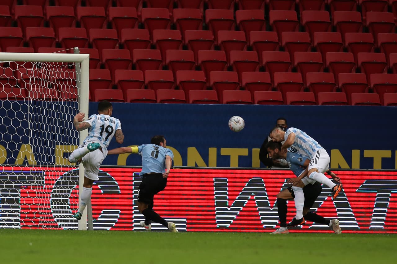 Así Guido Rodríguez se estrenó como goleador con la selección argentina.