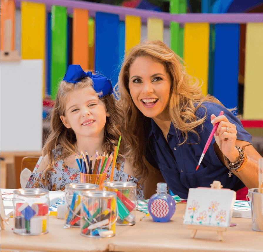 Aunque en México no ha realizado nada desde 2012, en Brasil formó parte de la telenovela infantil ‘Carinha de Anjo’, un remake de ‘Carita de Ángel’.