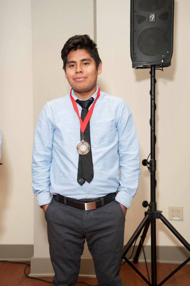 Tuve que pelear por mi derecho a recibir matrícula de residente por ser hijo de indocumentados