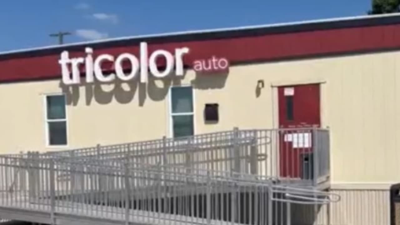 Clientes denuncian fraude de Tricolor Auto en San Antonio