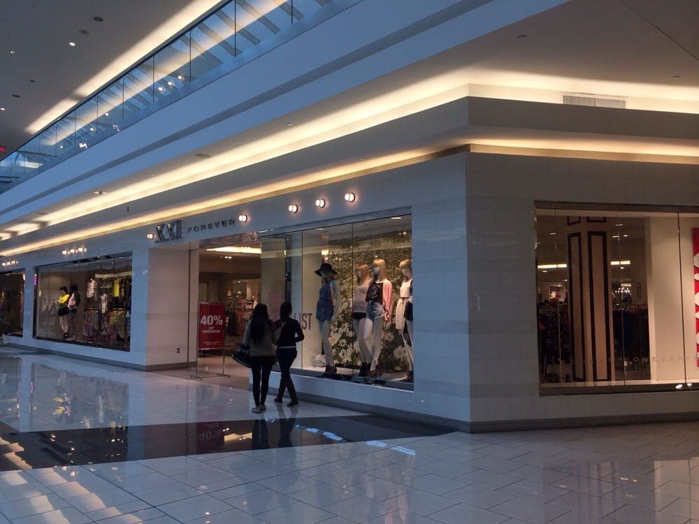 <b>Cherry Hill Mall</b>. 2000 Route 38, Cherry Hill, NJ, 08002