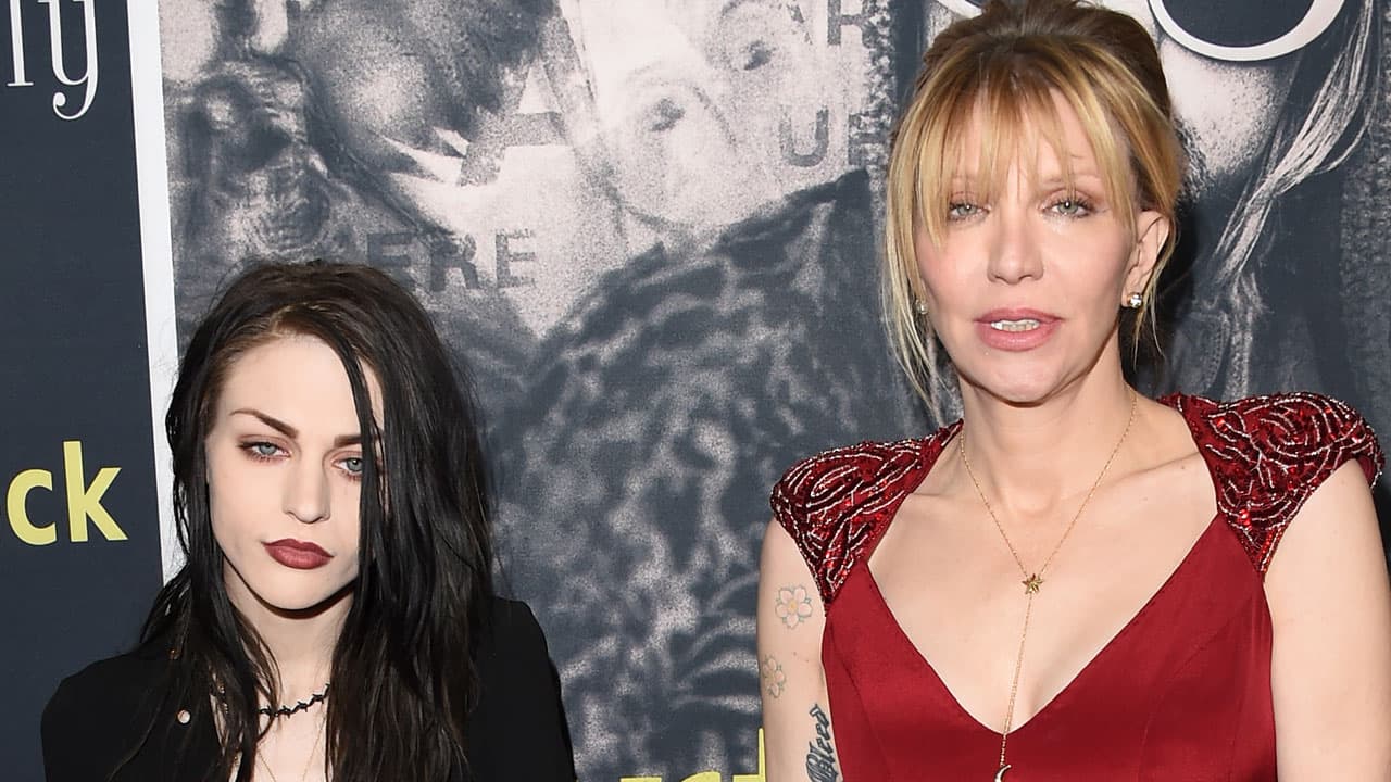 La hija de Kurt Cobain y Courtney Love se casa en secreto 